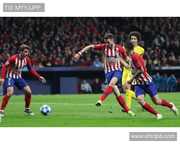 大满贯点评：成都足球队默契配合展现团队精神与战术执行力