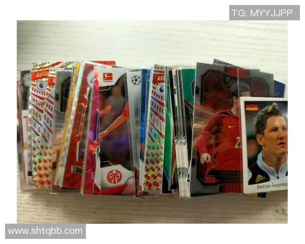 小卡足球明星盘点他们的精彩瞬间与成就一览