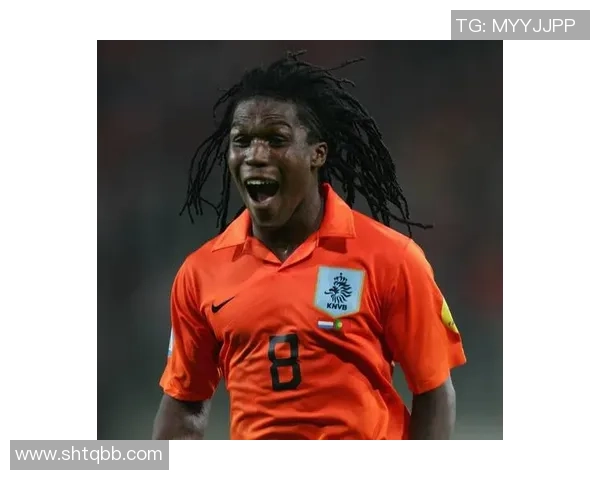 足球明星戴维斯的儿子展现天赋引发媒体热议与球迷期待