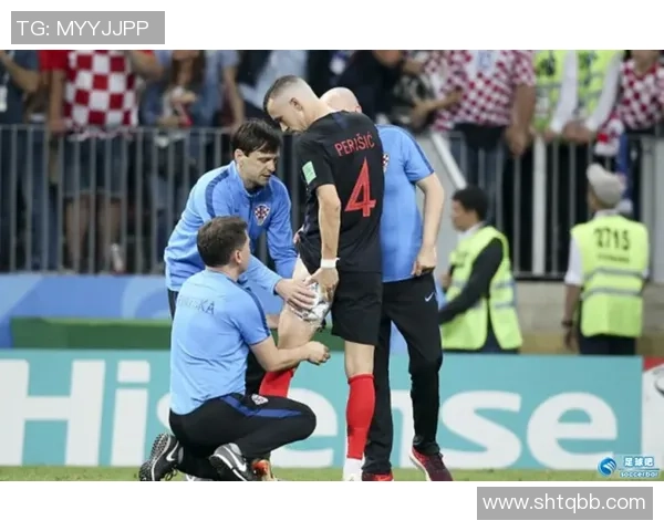 足球明星哈斯马丁的传奇之路与他对足球的热爱与奉献